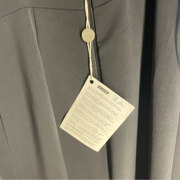 Alice + Olivia Adrina Flounce Hem Midi Dress in Black - Picture 12 of 15